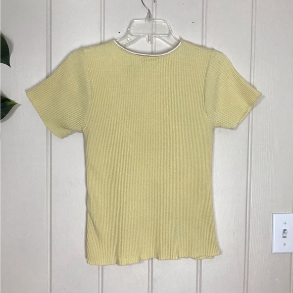 Ladies Studio C Yellow Ribbed Sweater Blouse 
Ladies Small 4 - 6 
100% Cotton
S… - Picture 12 of 12